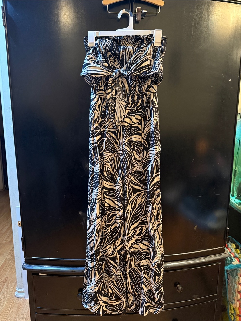 Black & White Strapless Maxi Dress with Leaf Print size medium